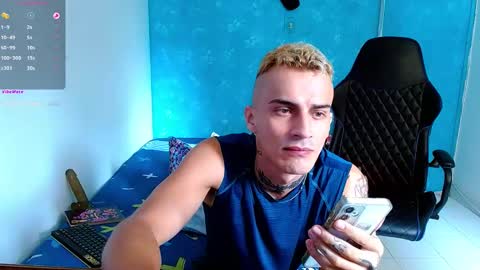 Snapshot of bray_hotboy chatting on 2, 3, 2025 Bray Hotboy online show from 2, 3, 2025