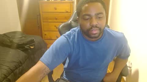 Snapshot of breadw1nnah chatting on 8, 11, 2025 Breadw1nnah online show from 8, 11, 2025