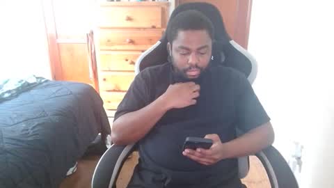 Snapshot of breadw1nnah chatting on 16, 11, 2025 Breadw1nnah online show from 16, 11, 2025