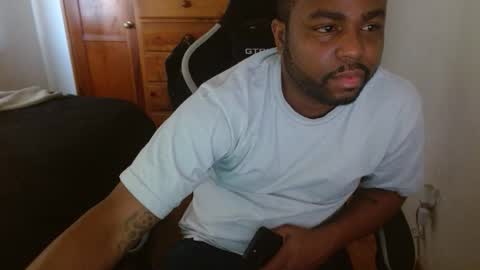 Snapshot of breadw1nnah chatting on 26, 11, 2025 Breadw1nnah online show from 26, 11, 2025