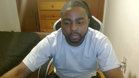 Snapshot of breadw1nnah chatting on 29, 11, 2025 Breadw1nnah online show from 29, 11, 2025
