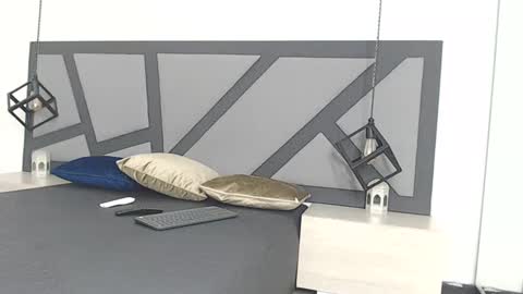 BRENDA VELASQUEZ online show from 1, 2, 2025