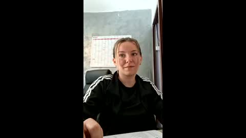 Snapshot of brendaaryas chatting on 24, 4, 2026 Brenda online show from 24, 4, 2026