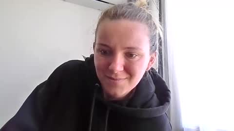 Snapshot of brendaaryas chatting on 25, 4, 2026 Brenda online show from 25, 4, 2026