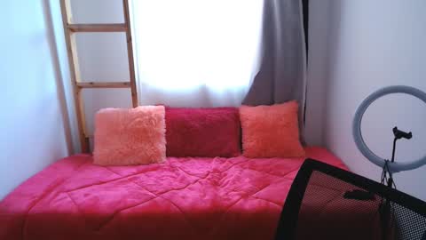 Snapshot of brendasantos_77 chatting on 2, 10, 2025 brendasantos_77 online show from 2, 10, 2025