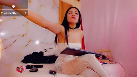 brendasquirtx online show from 13, 2, 2025