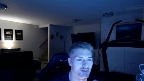 Snapshot of brentbarbasol chatting on 9, 9, 2025 BrentBarbasol online show from 9, 9, 2025