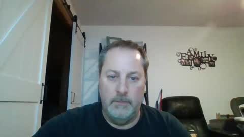 Snapshot of brettsky chatting on 5, 1, 2025 hey online show from 5, 1, 2025