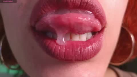 Snapshot of bri_von_dhara_ chatting on 18, 5, 2026 Bri online show from 18, 5, 2026
