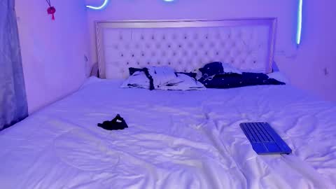 briana_hot03 online show from 10, 11, 2025