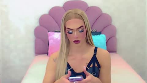 BRIANA online show from 5, 3, 2025