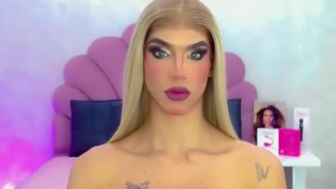 BRIANA online show from 12, 4, 2026