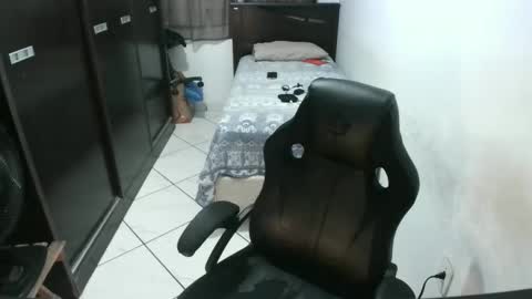 brianaries online show from 11, 4, 2026