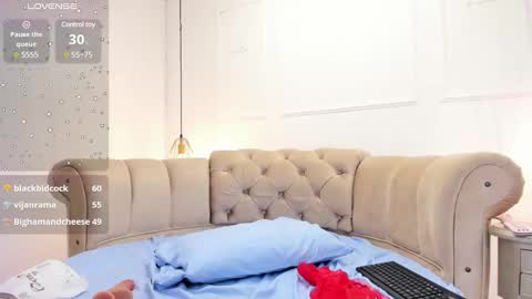 Snapshot of briannaduque chatting on 28, 2, 2025 Brianna online show from 28, 2, 2025