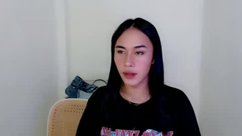 brie_belle online show from 26, 12, 2024