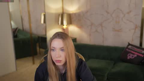 Diamonds Girls online show from 14, 10, 2025