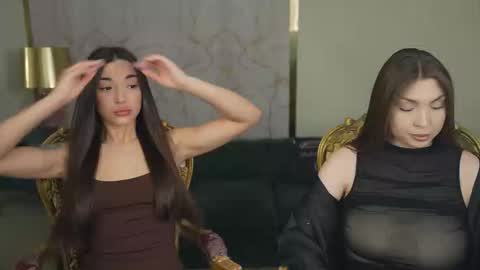 Snapshot of bright_diamonds_054 chatting on 27, 3, 2026 Diamonds Girls online show from 27, 3, 2026