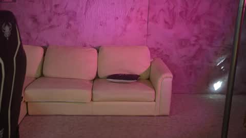 Snapshot of bright_diamonds_054 chatting on 29, 3, 2026 Diamonds Girls online show from 29, 3, 2026