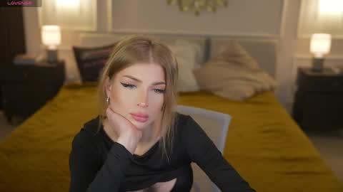 Snapshot of bright_diamonds_054 chatting on 31, 3, 2026 Diamonds Girls online show from 31, 3, 2026