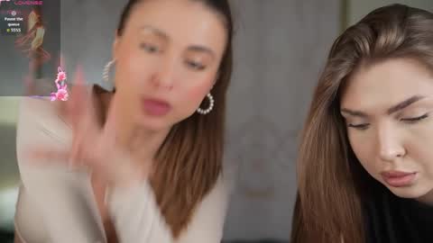 Snapshot of bright_diamonds_054 chatting on 1, 4, 2026 Diamonds Girls online show from 1, 4, 2026