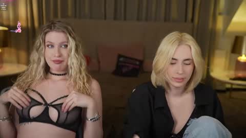 Snapshot of bright_diamonds_054 chatting on 3, 4, 2026 Diamonds Girls online show from 3, 4, 2026