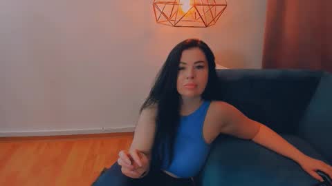 brilliantegirl_ online show from 26, 3, 2026