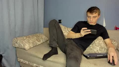 bristlebback online show from 19, 4, 2026