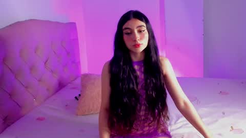 britany lenox online show from 9, 12, 2024