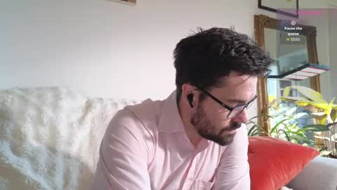 Snapshot of britishpoet chatting on 17, 5, 2026 Callum online show from 17, 5, 2026