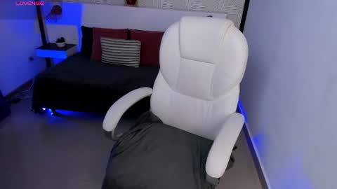 Snapshot of britney_collins_ chatting on 16, 7, 2026 britney_collins_ online show from 16, 7, 2026