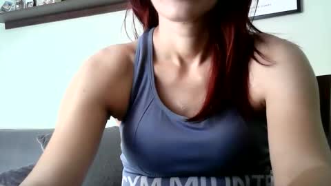 Snapshot of britneyamy chatting on 15, 9, 2025 Britney online show from 15, 9, 2025