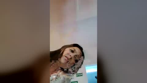 Snapshot of britneymebarak25 chatting on 29, 6, 2026 britneymebarak25 online show from 29, 6, 2026