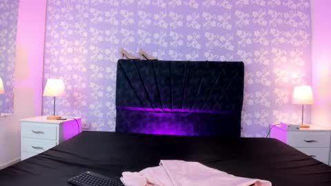 Snapshot of britneysweet_ chatting on 17, 2, 2026 BritneySweet online show from 17, 2, 2026