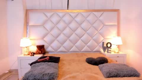 Brittany  online show from 15, 11, 2025