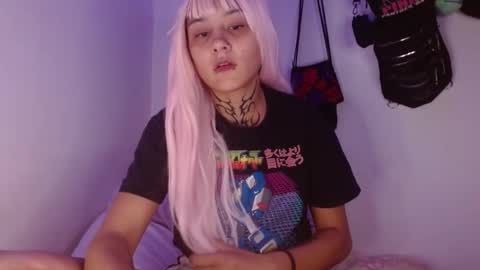 Snapshot of brittany_bubbles chatting on 7, 10, 2025 maru miaw Please help me to reach 100 thumbs up online show from 7, 10, 2025