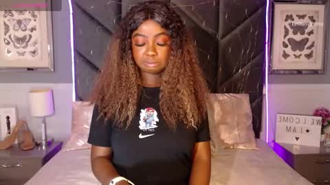 Snapshot of brittanyjhonnns chatting on 13, 12, 2024 brittany 25 years old happy as a worm online show from 13, 12, 2024