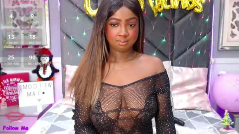 Snapshot of brittanyjhonnns chatting on 23, 12, 2024 brittany 25 years old happy as a worm online show from 23, 12, 2024