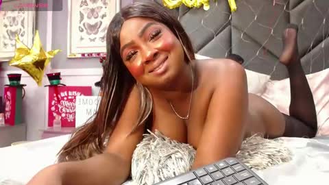 Snapshot of brittanyjhonnns chatting on 23, 12, 2024 brittany 25 years old happy as a worm online show from 23, 12, 2024