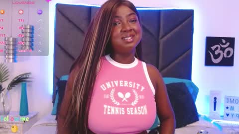 Snapshot of brittanyjhonnns chatting on 30, 1, 2025 brittany 25 years old happy as a worm online show from 30, 1, 2025