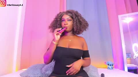 Snapshot of brittanyjhonnns chatting on 14, 9, 2025 brittany 25 years old happy as a worm online show from 14, 9, 2025