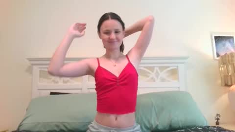 Snapshot of brittbratt24 chatting on 17, 5, 2026 Britt online show from 17, 5, 2026
