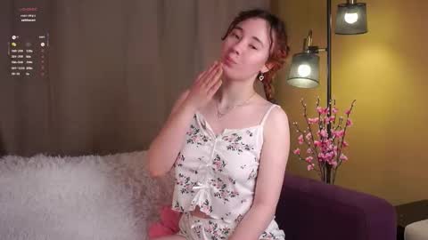 Snapshot of britthe chatting on 22, 3, 2026 Lina online show from 22, 3, 2026