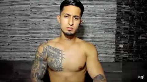 Snapshot of brody_dallas1 chatting on 5, 1, 2025 brody_dallas1 online show from 5, 1, 2025