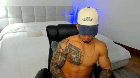 Snapshot of brody_dallas1 chatting on 5, 12, 2025 brody_dallas1 online show from 5, 12, 2025