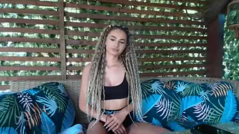 Brielle online show from 5, 8, 2026