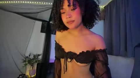 Snapshot of browngirl69 chatting on 6, 3, 2025 miss muller online show from 6, 3, 2025