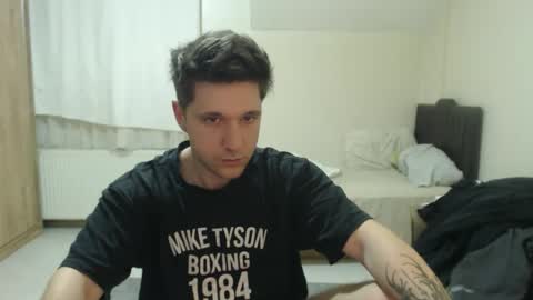 Snapshot of brownhaiir chatting on 1, 6, 2026 brownhaiir online show from 1, 6, 2026