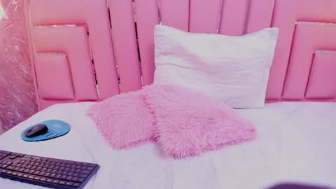 Sara  online show from 27, 1, 2025