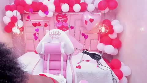 Sara  online show from 11, 2, 2025