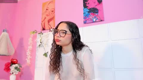 Snapshot of brownmaia1 chatting on 4, 10, 2025 brownmaia1 online show from 4, 10, 2025